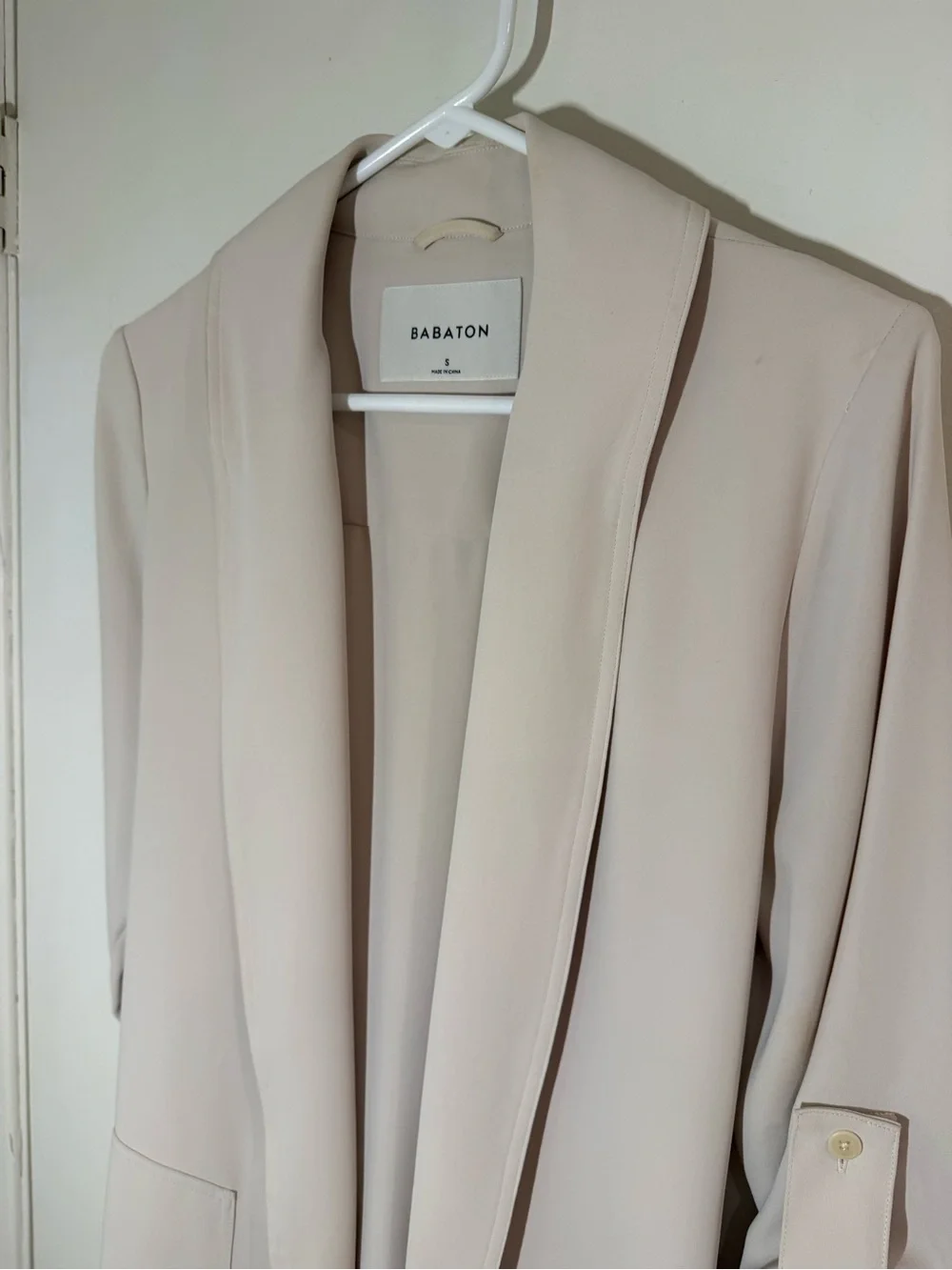 Babaton aritzia lightweight