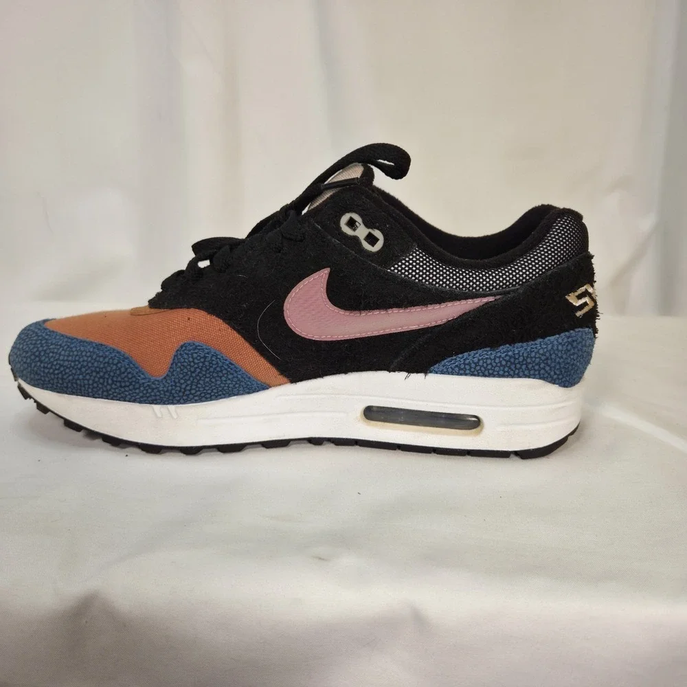 Nike are details