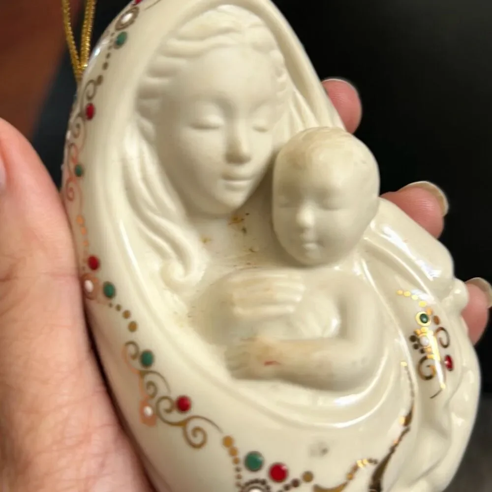 Lenox Vintage mother Mary and child Madonna and child Christmas ornament with go