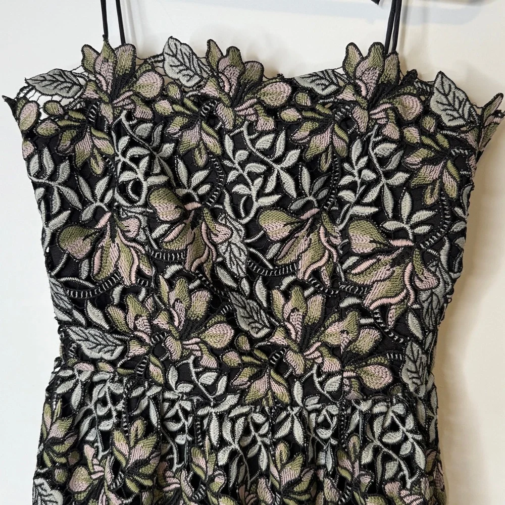 Monique Lhuillier decadent detail