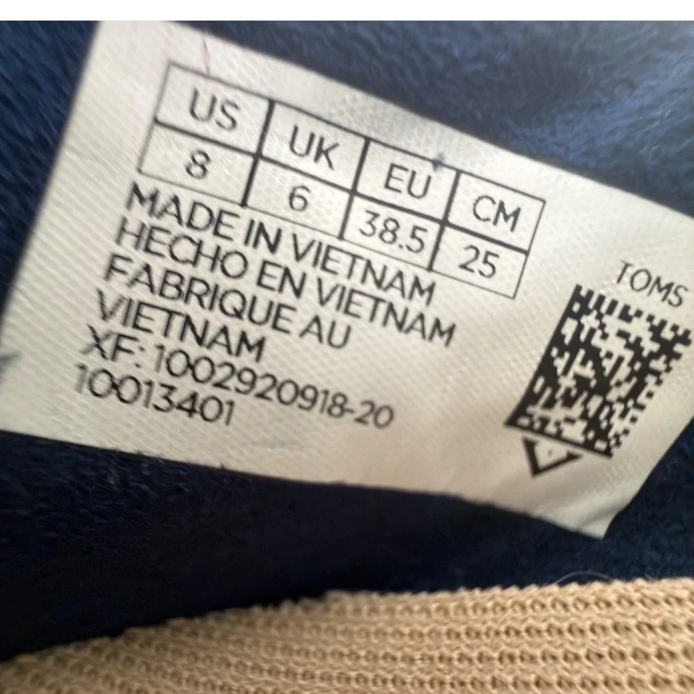 Toms coastal casual