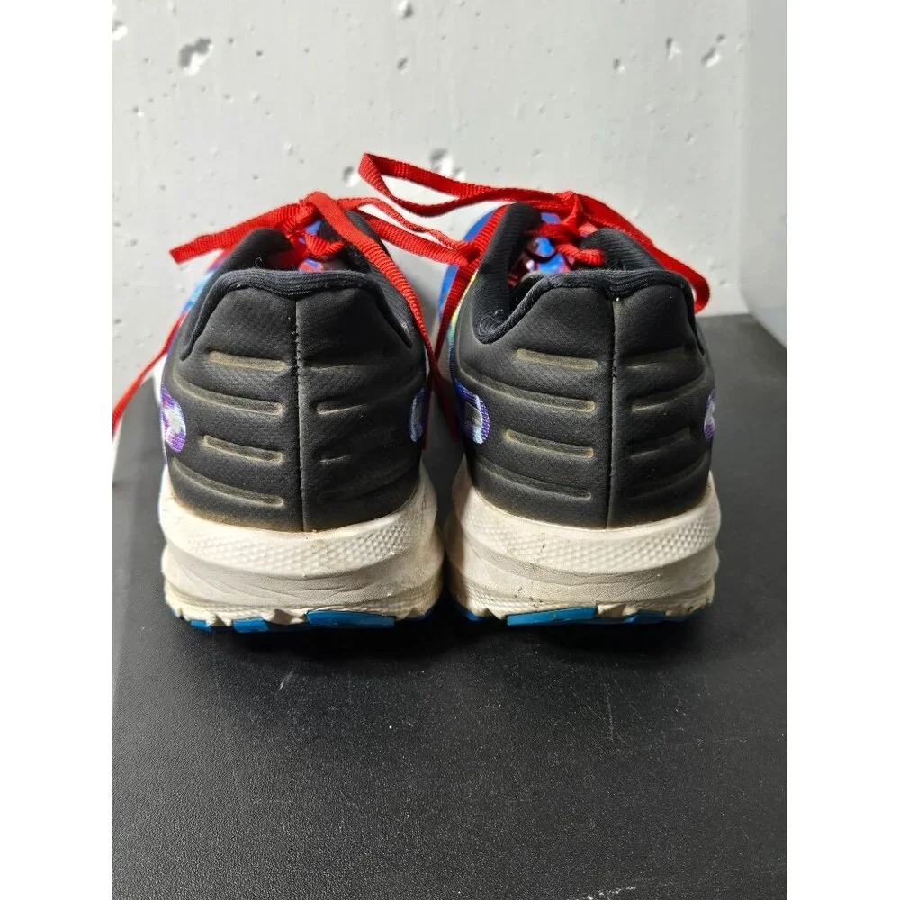 Brooks womens launch