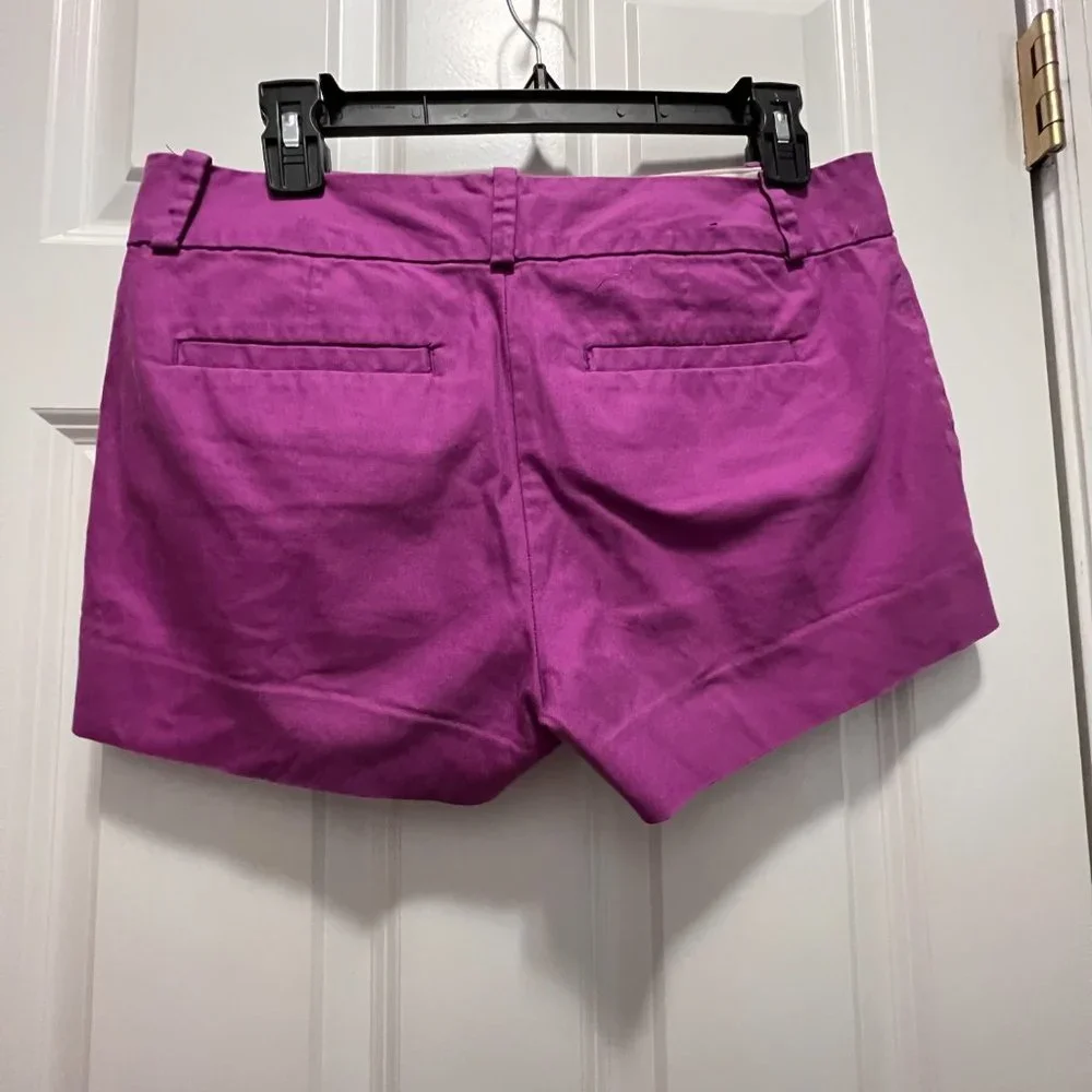 Banana Republic size 6 purple shorts