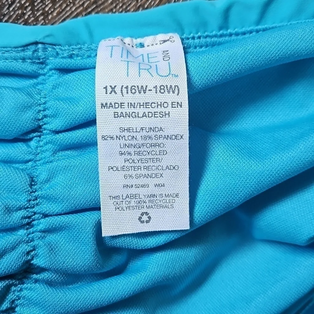 Time and Tru ruched butt