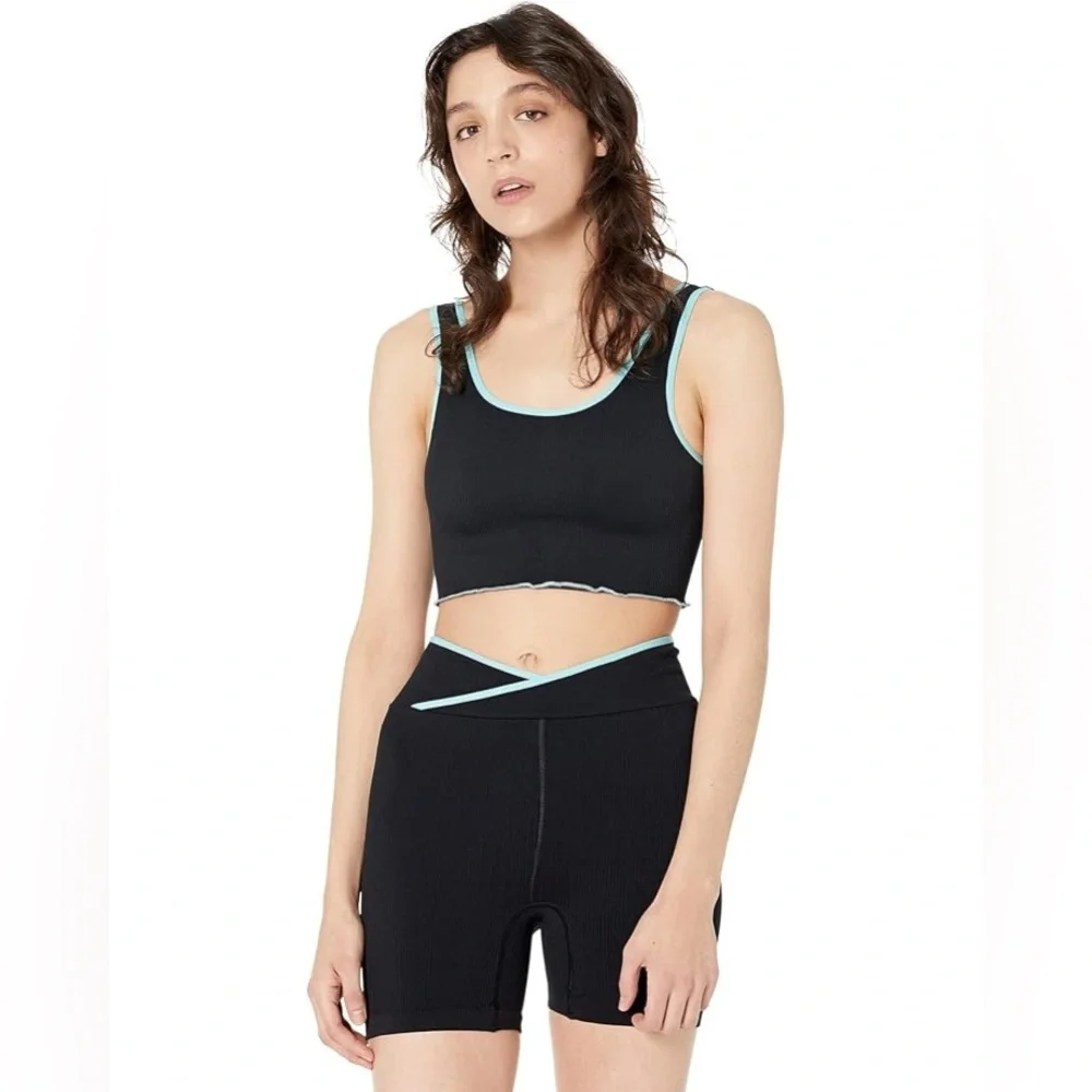 Free people Woman's‎ Shorts FP Movement Free Throw Set M/L