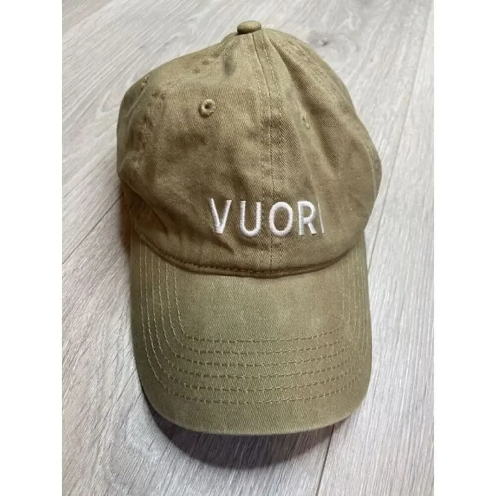 Vuori Hat Khaki Strapback Baseball Cap Outdoor Cotton Preppy Embordered Dad‎