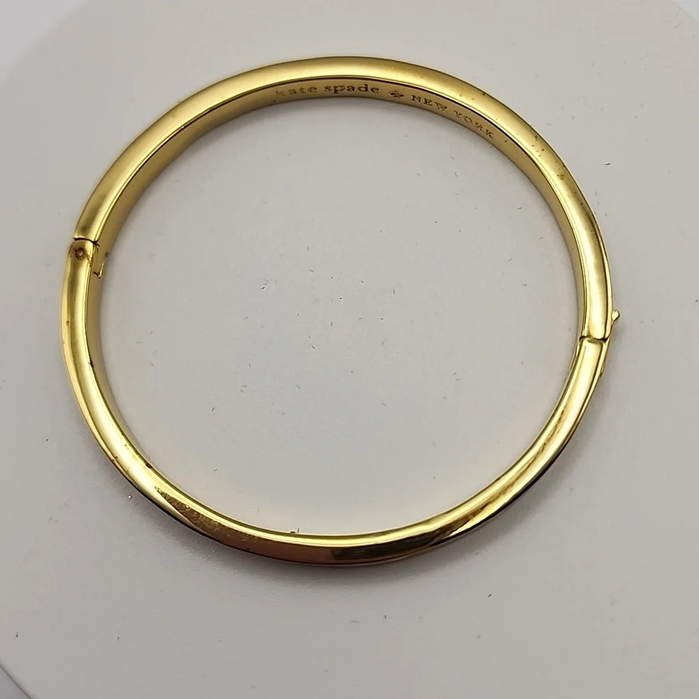 N/A elegant gold
