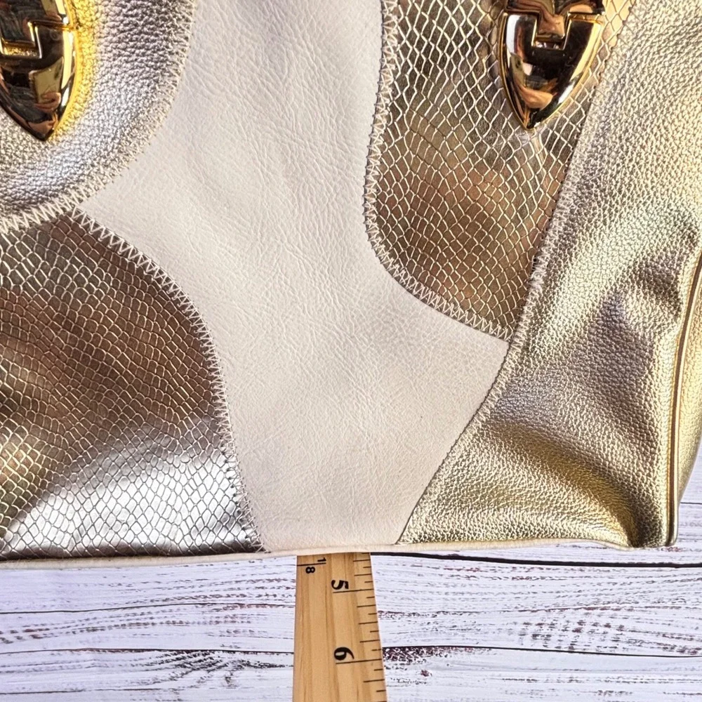 N/A shoulder bag