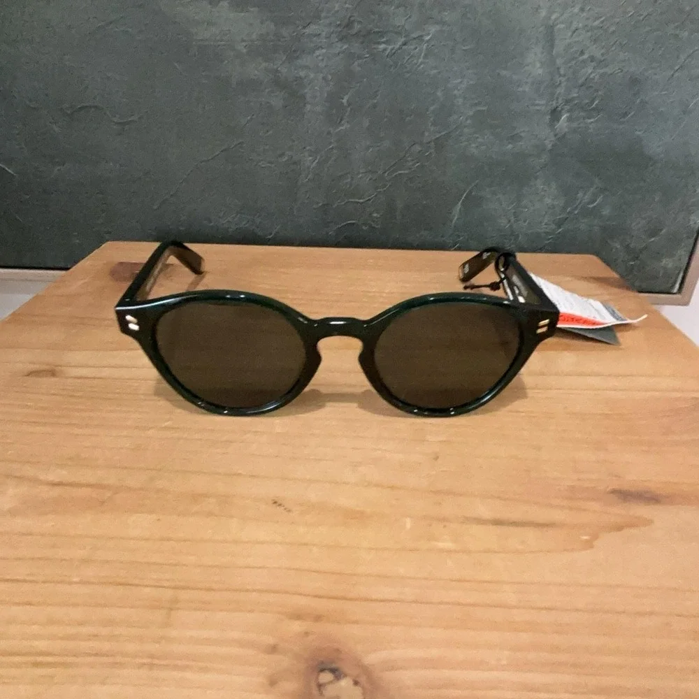 Indescratchables sunglasses unisex