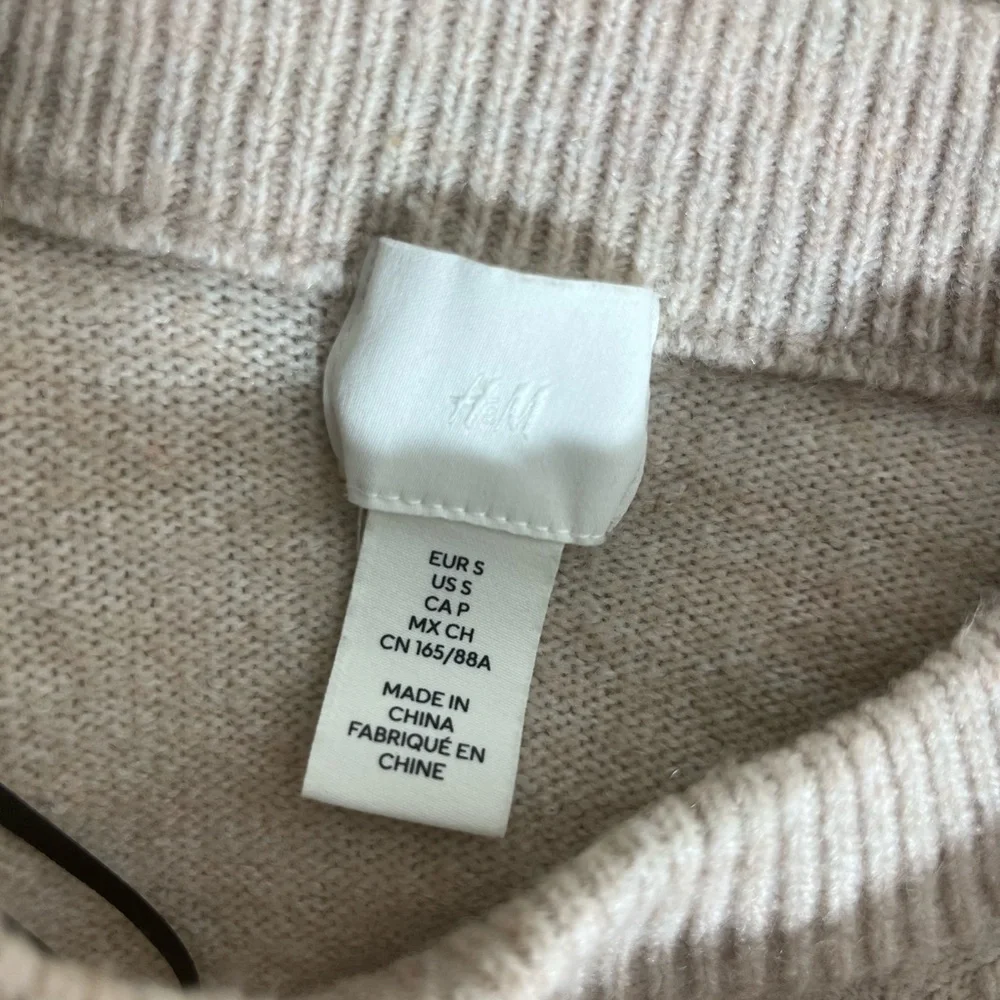 H&M neutral knitted