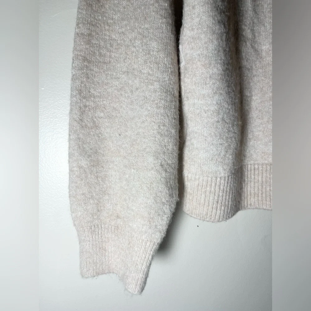 H&M neutral knitted