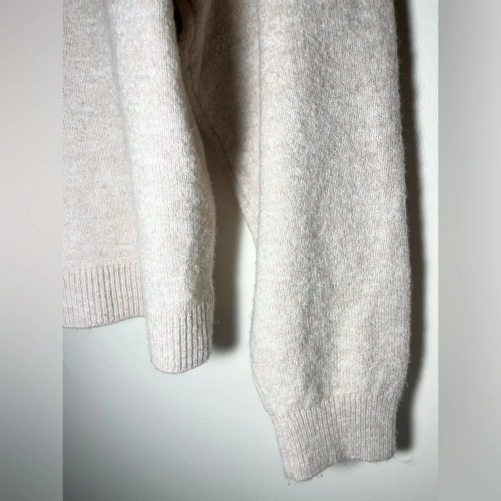 H&M neutral knitted