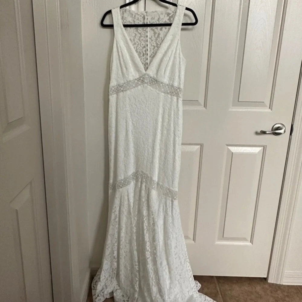 Galina White Lace Illusion V Neck Sleeveless‎ Mermaid Wedding Dress WG3950
