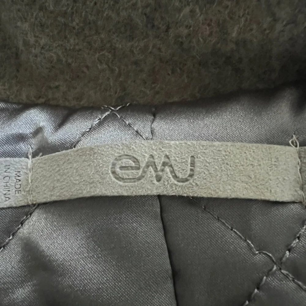 Emu excellent australia