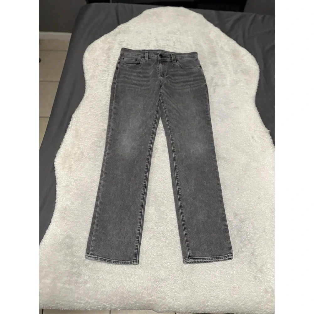 Levis used look