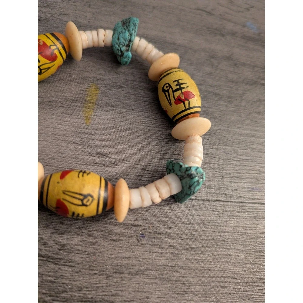 Boutique bone green