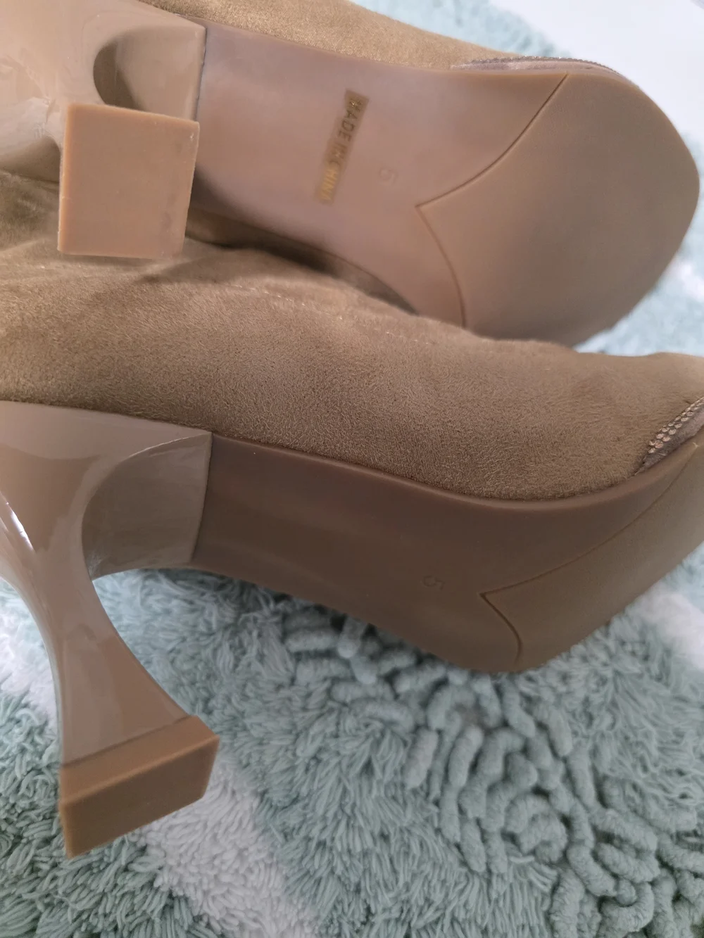 Newbella elegant over