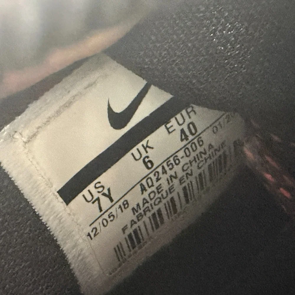 Nike size 7y
