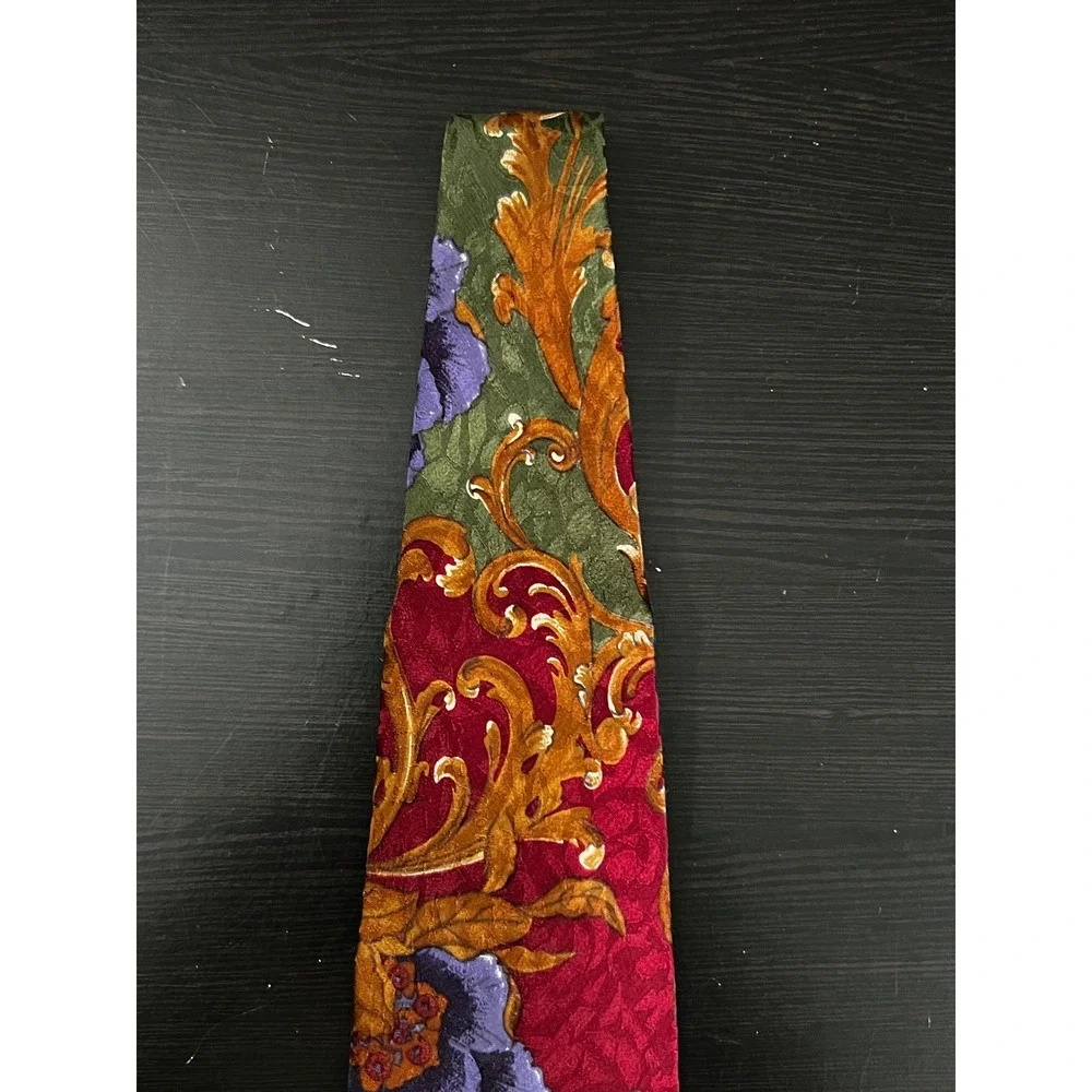 Bugatti necktie showcases
