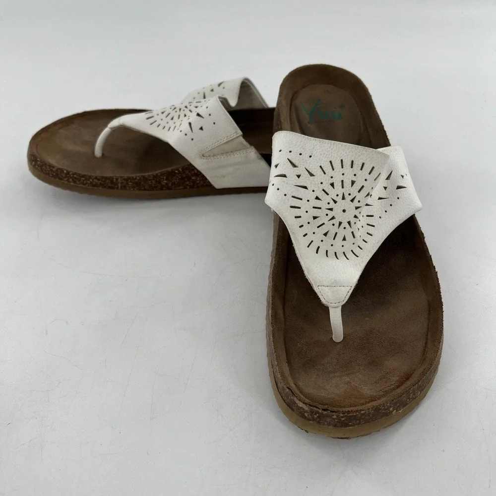Yuu Womens White Flip Flop Thong Cork Flat 8 Sandal Philis Sunburst Cutout 9.5 M