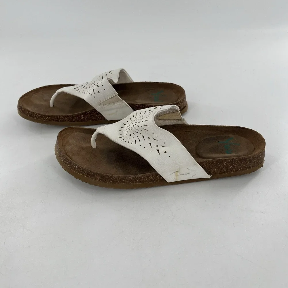Yuu Womens White Flip Flop Thong Cork Flat 8 Sandal Philis Sunburst Cutout 9.5 M
