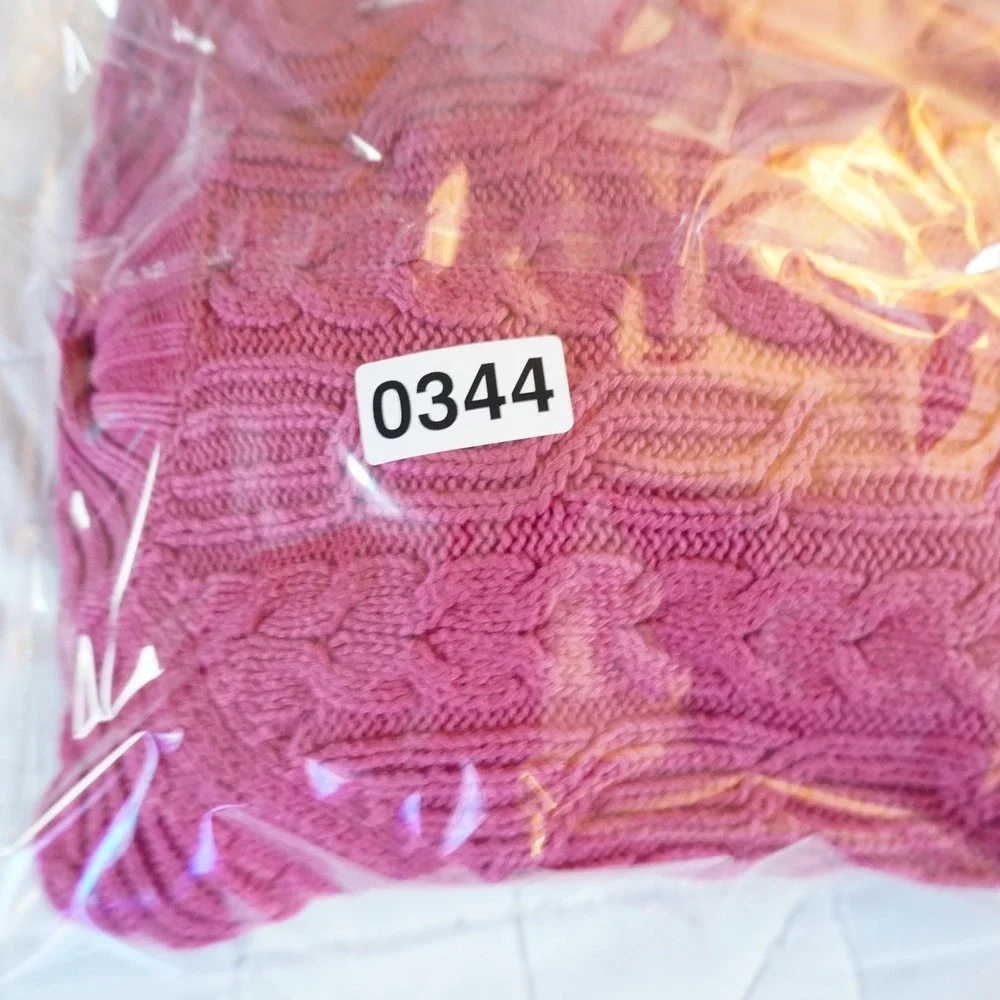 Waimscott pink cable