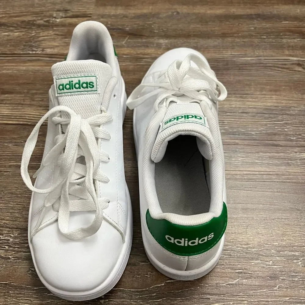 adidas advantage white