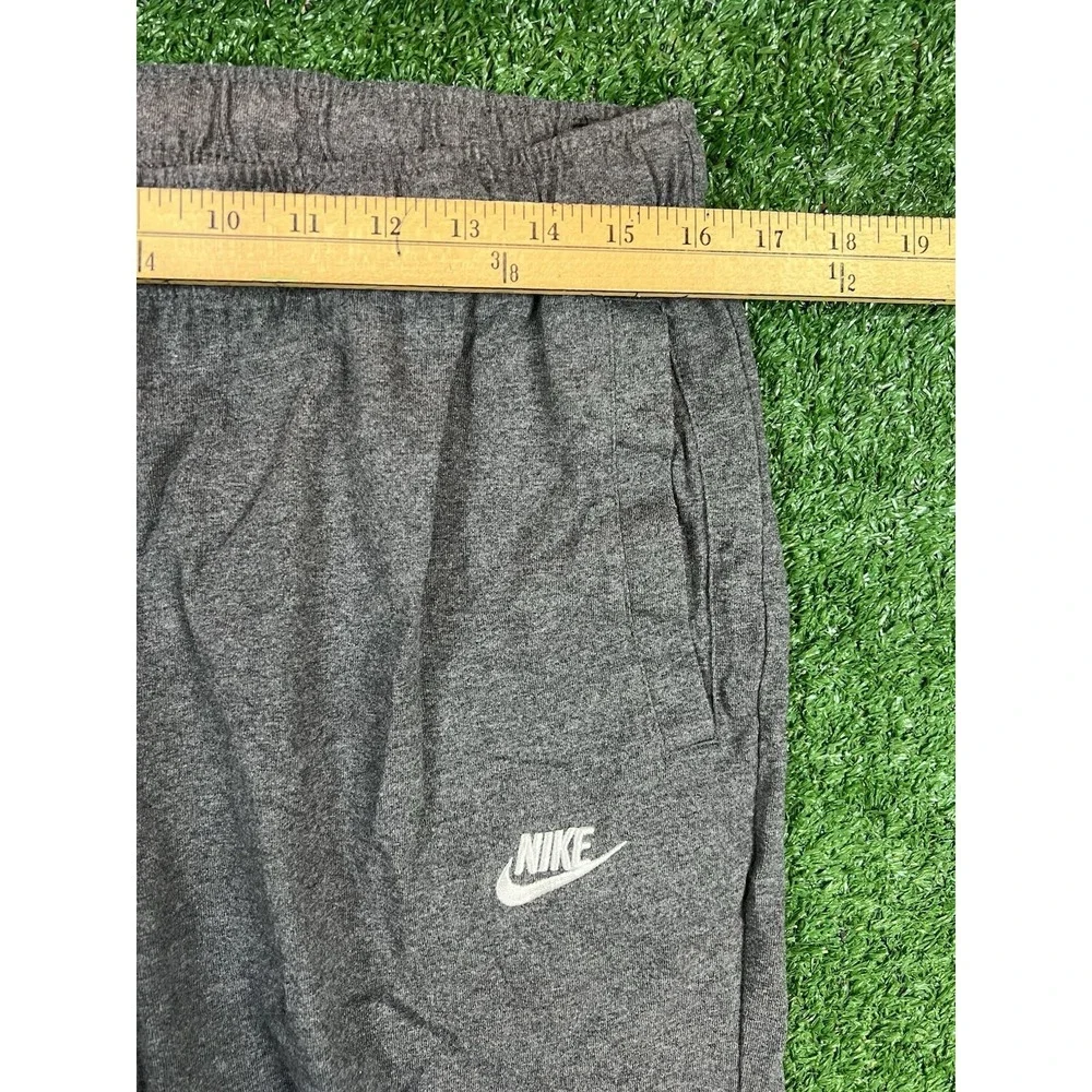 Nike photos large