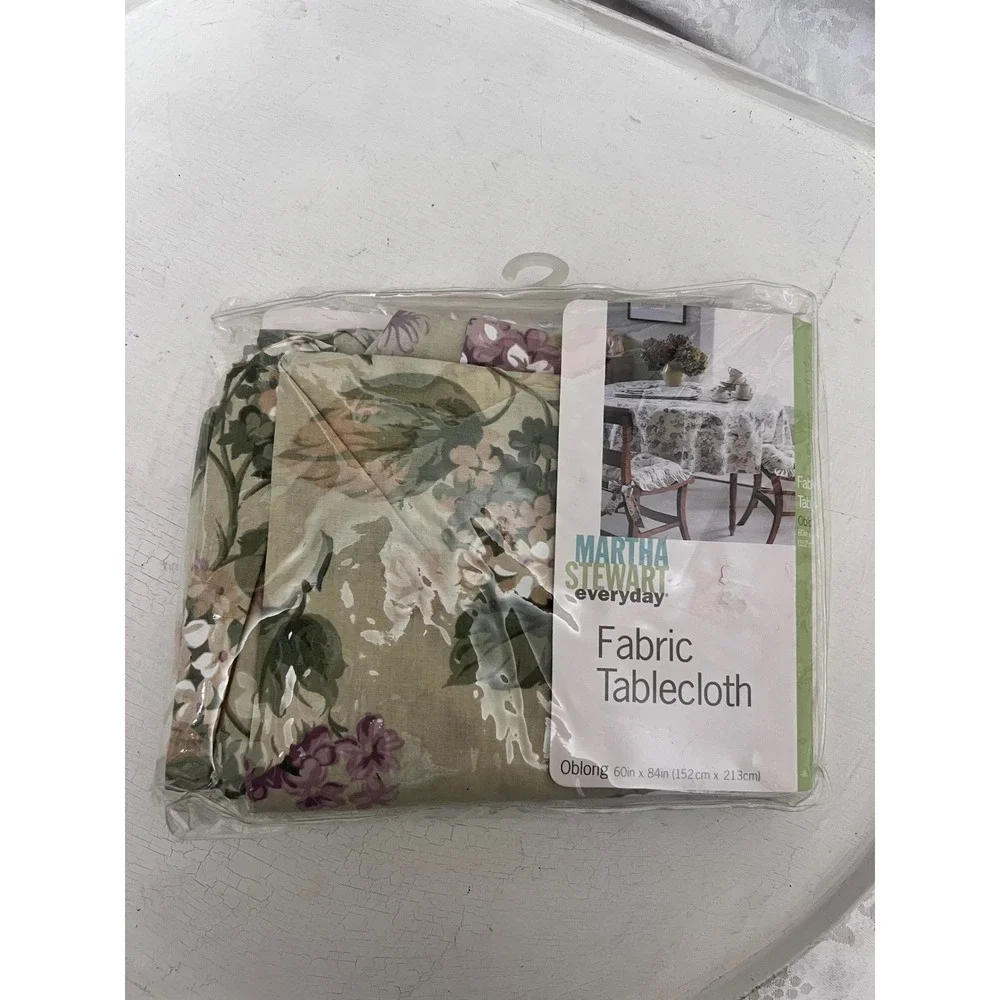 Martha Stewart Everyday Hydrangea Floral Cotton Tablecloth Oblong 60x84 Green