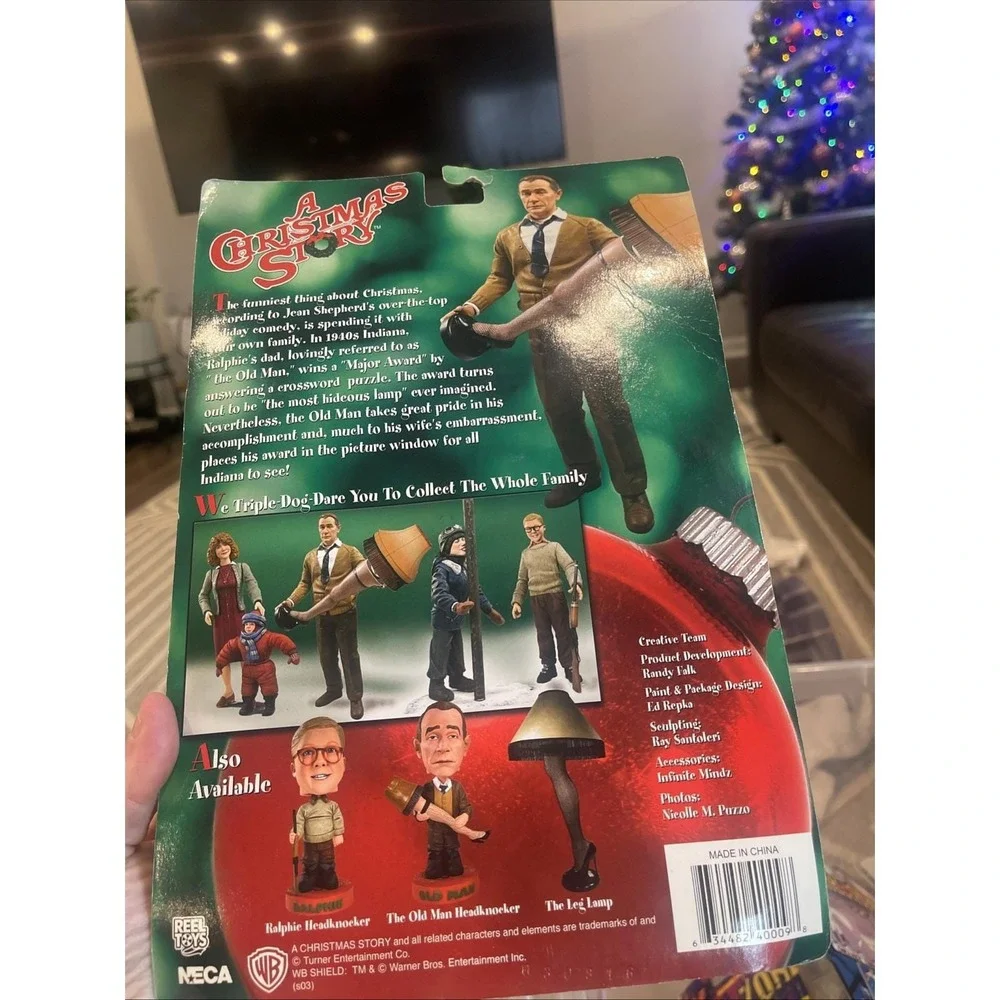 Neca missing ornament