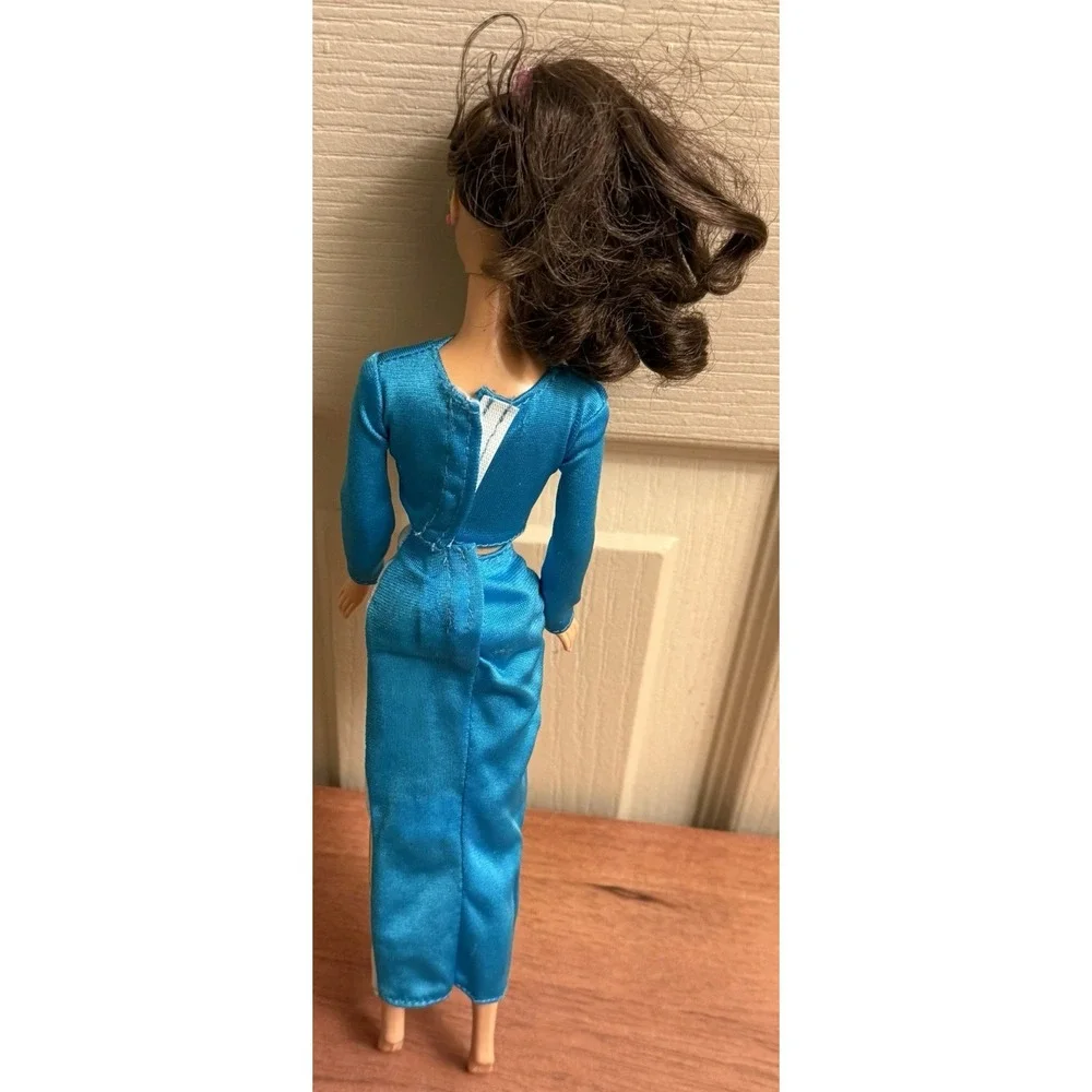 Vintage‎ BARBIE DOLL  PICTURE POCKET SKIRT TOP  Dark Hair Blue Eyes