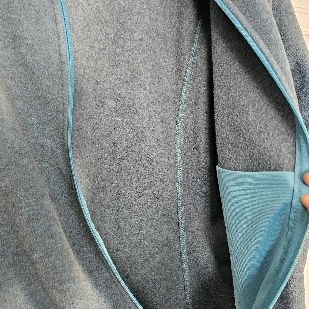 Columbia zipper fleece