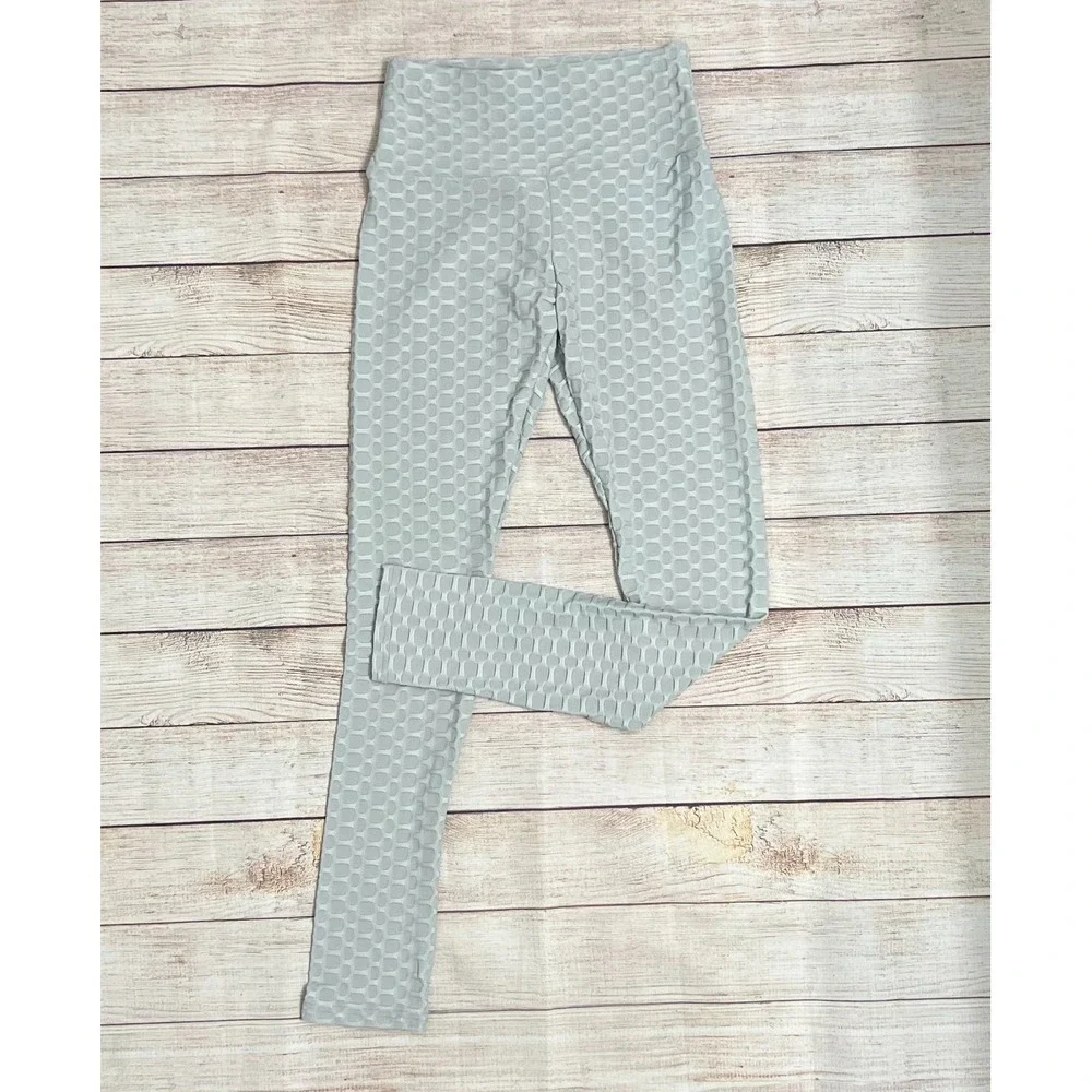 NEW Grey Textured Scrunch Leggings Size SM– High Waist Booty-Lifting‎  Gym Ready