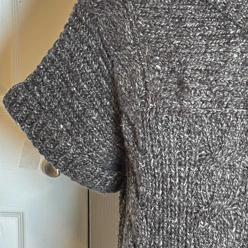 Alexandra Bartlett gently used