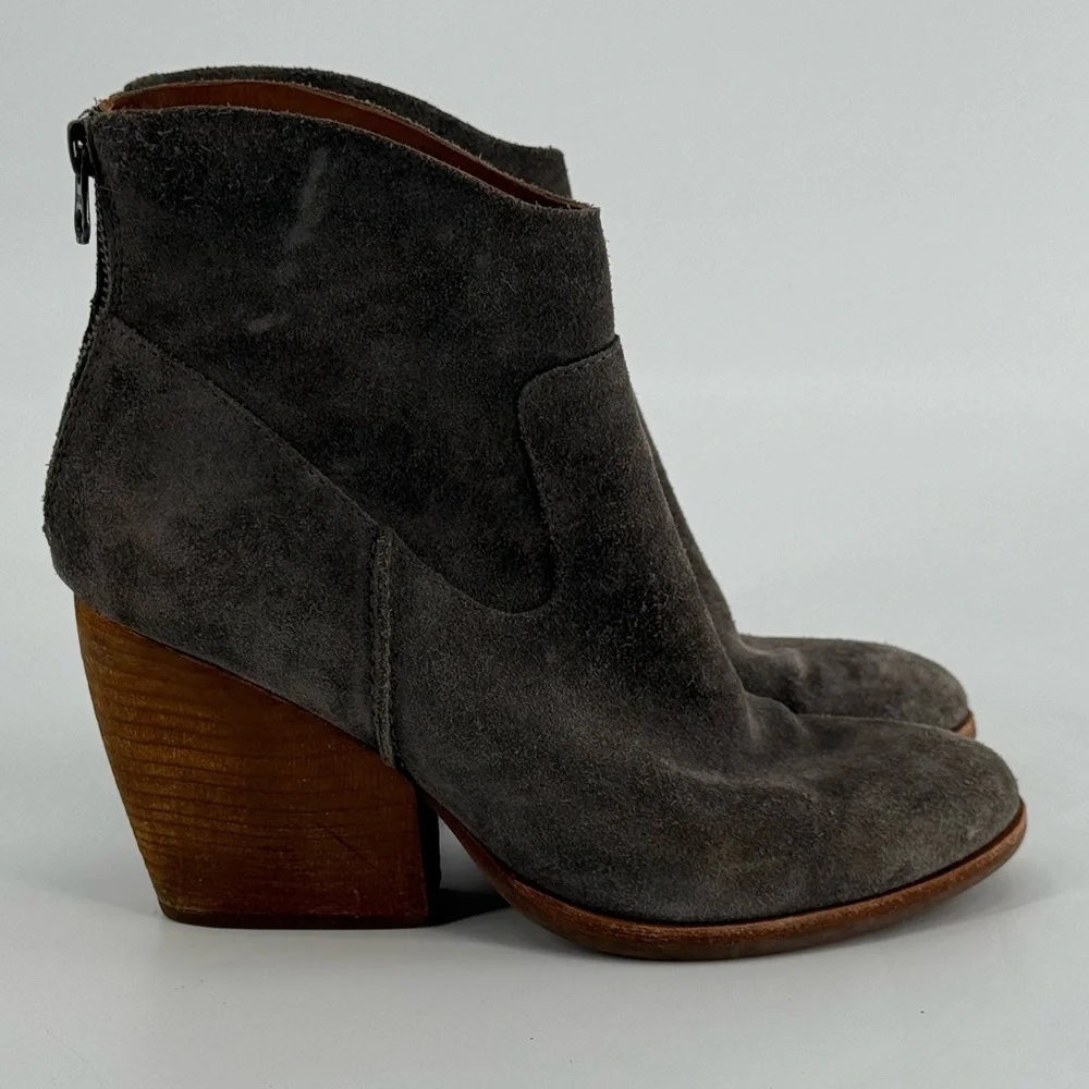 Kork-Ease Lapra Western‎ Bootie Gray Suede 7.5