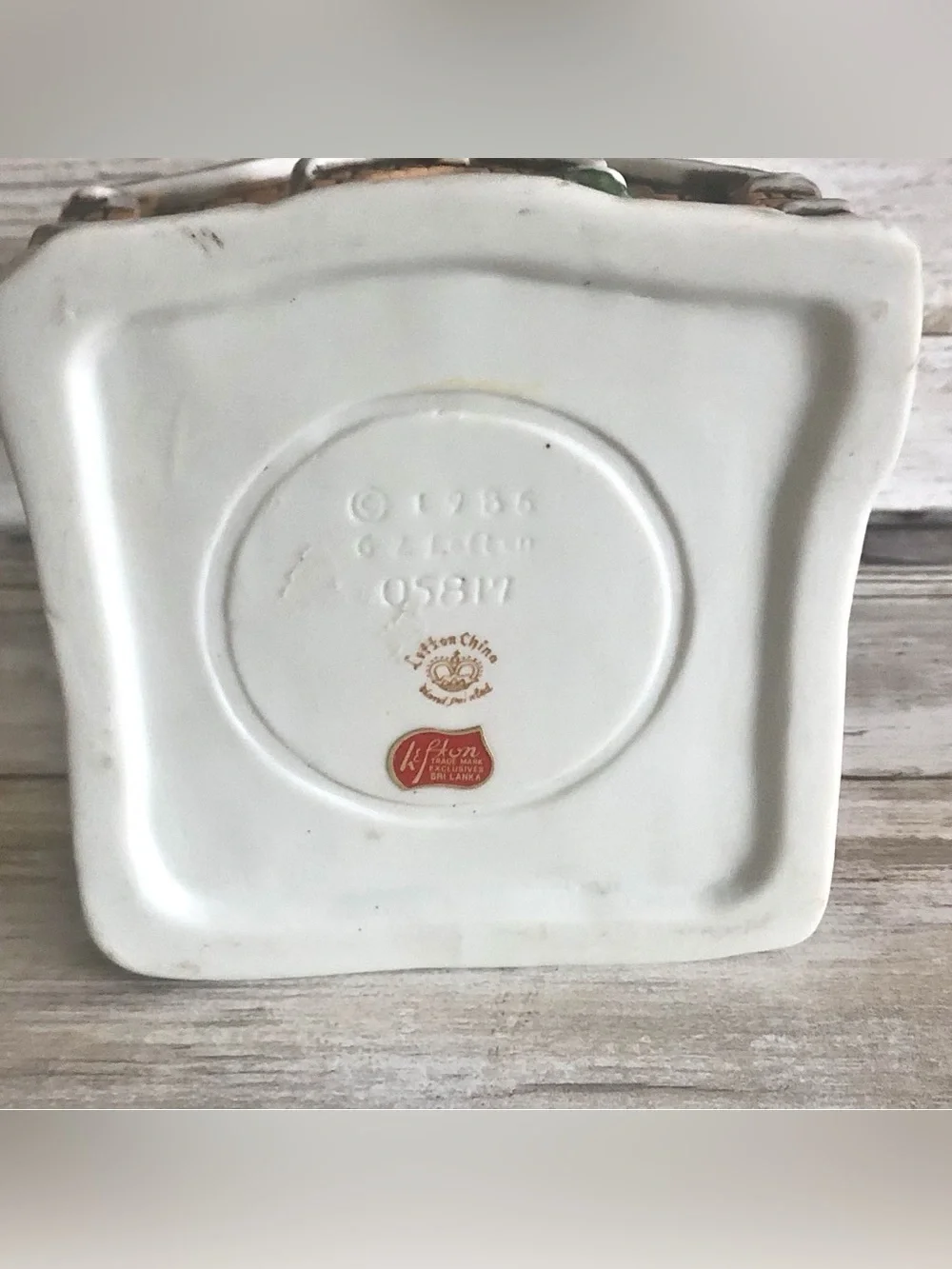 Lefton ✨condition excellent