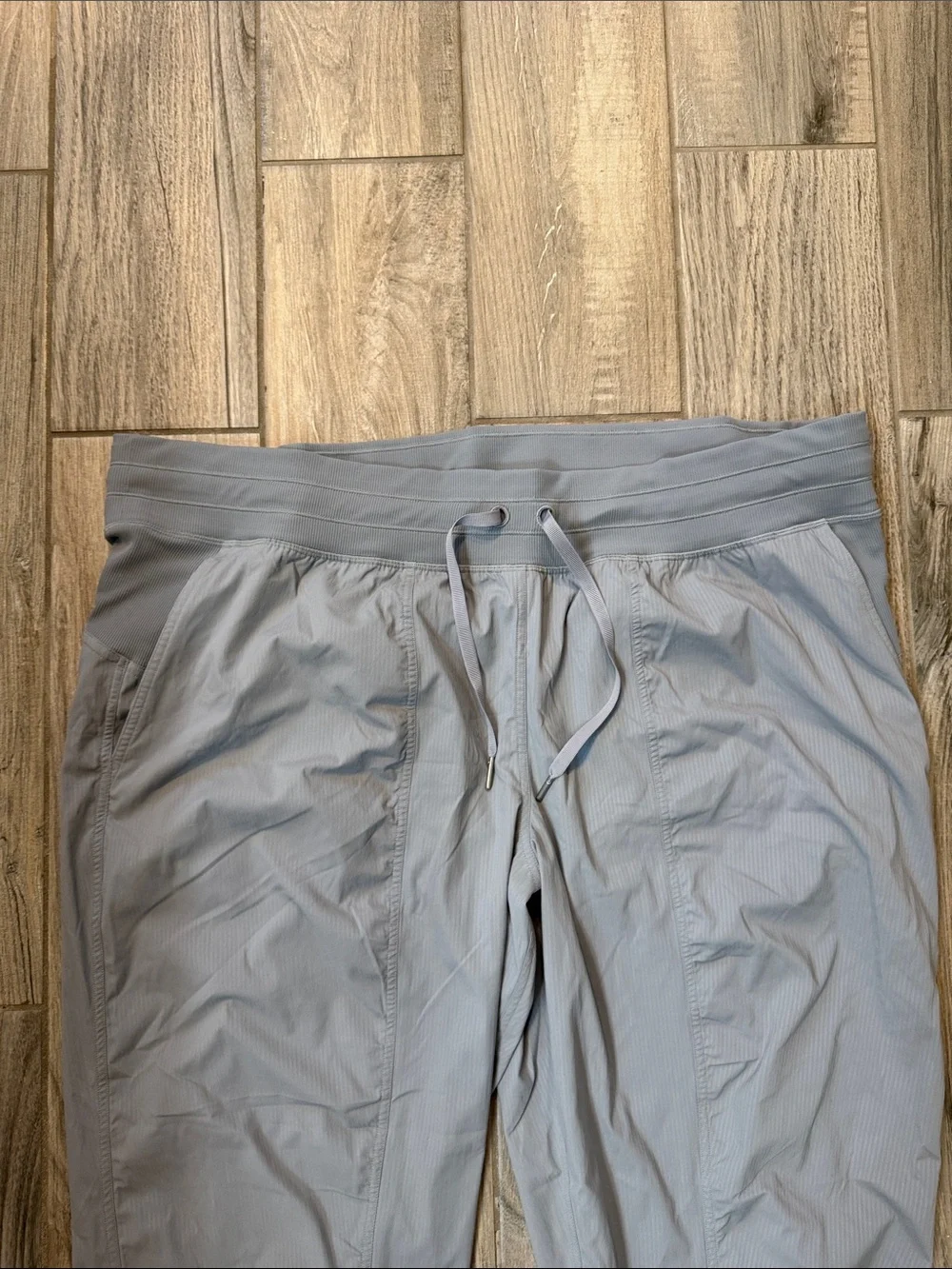 lululemon athletica light gray