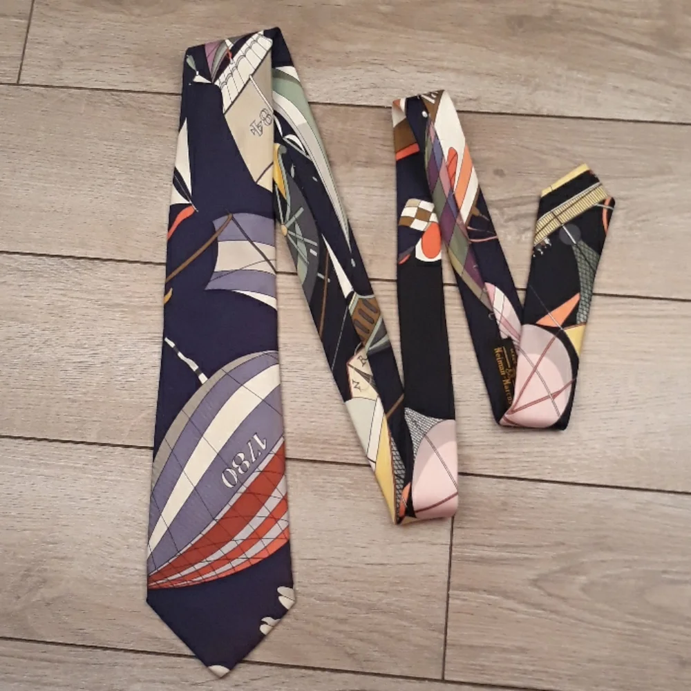 Hermes Authentic Scarf Abstract Silk Tie RARE Vtg‎