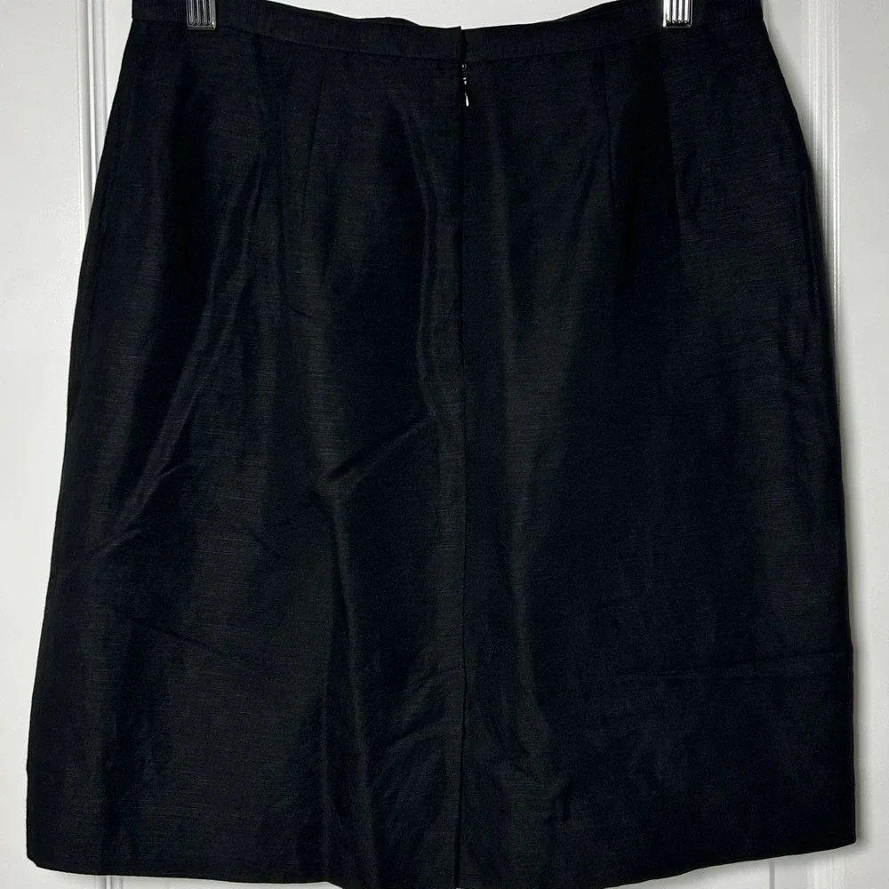 Laura Scott skirt pre