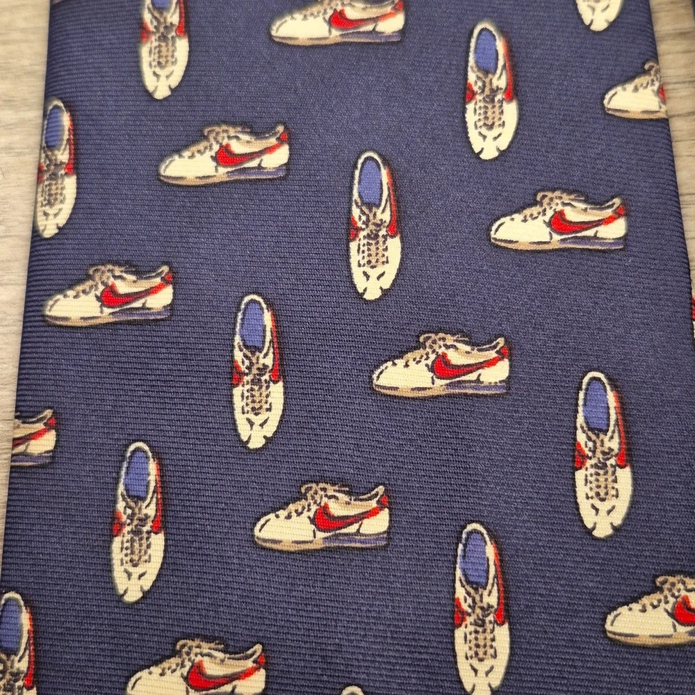 Sakowitz nike cortez