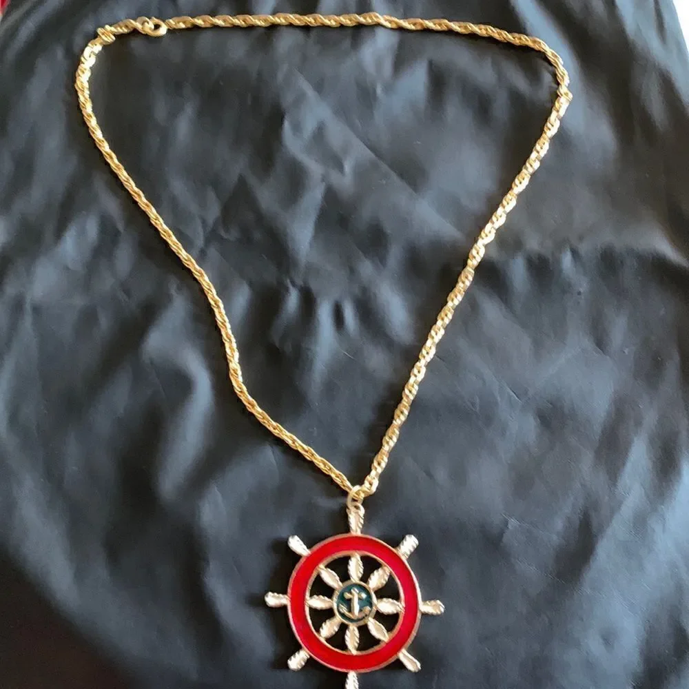 Vintage gorgeous necklace