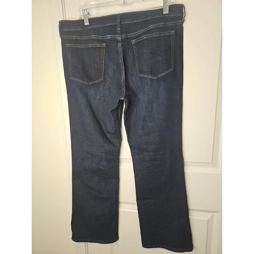 Banana Republic product pair