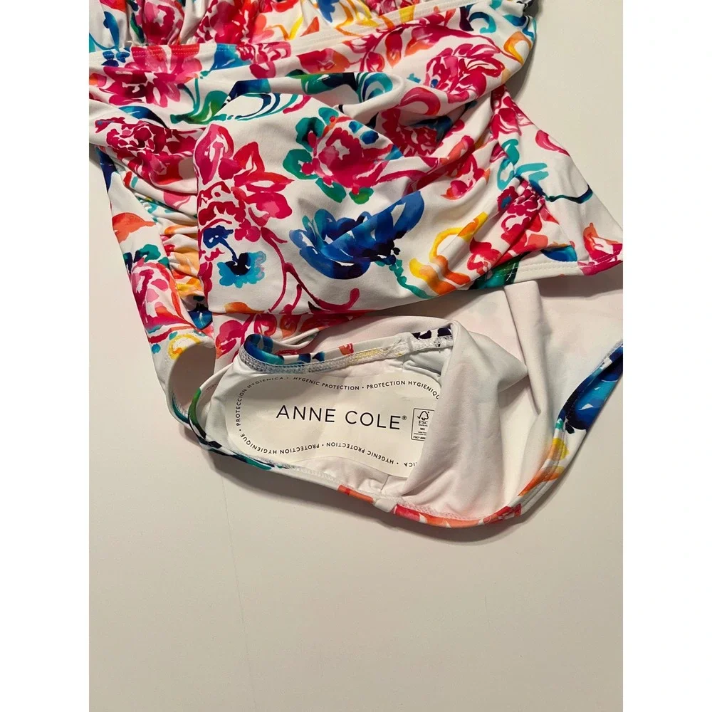Anne Cole anne cole