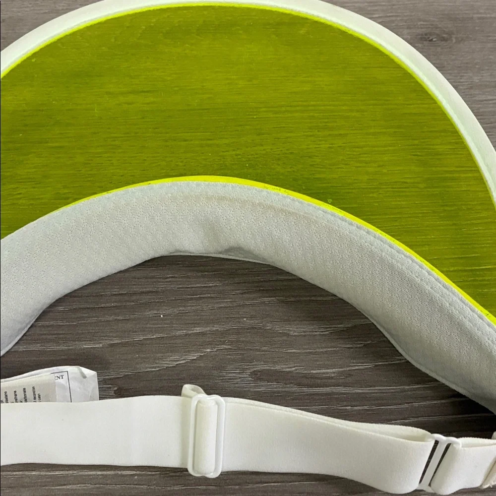 lululemon athletica lightweight athletic