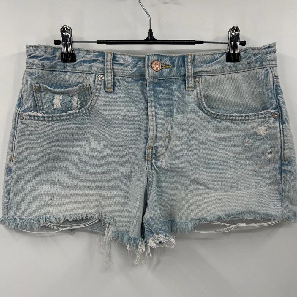 Free People We The Free Distressed Denim Shorts Light Wash Blue 27 Button Fly‎