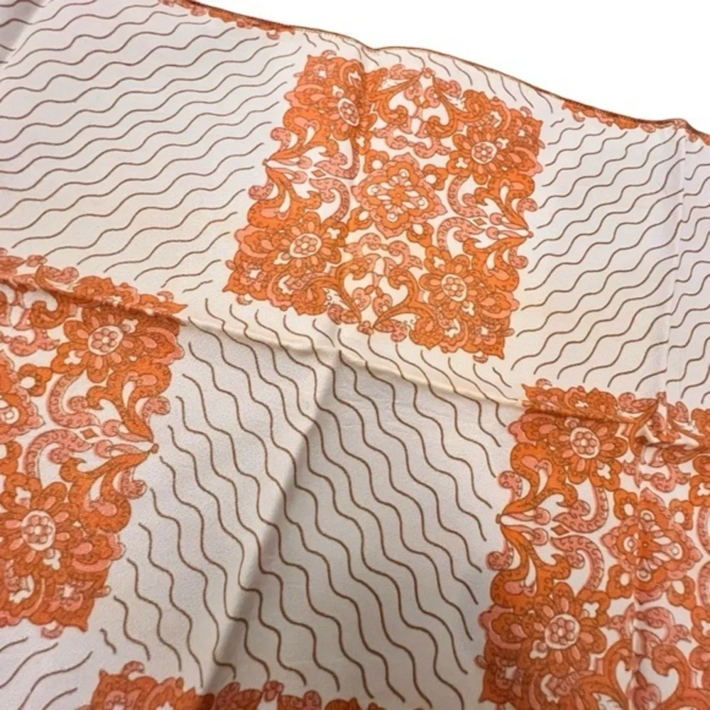 N/A vintage square