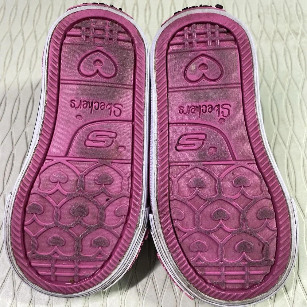 Skechers missing heel
