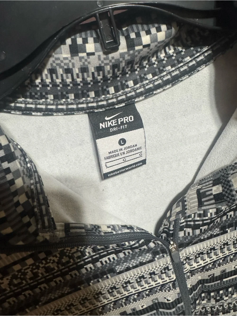 Nike signs sc018 lightweight