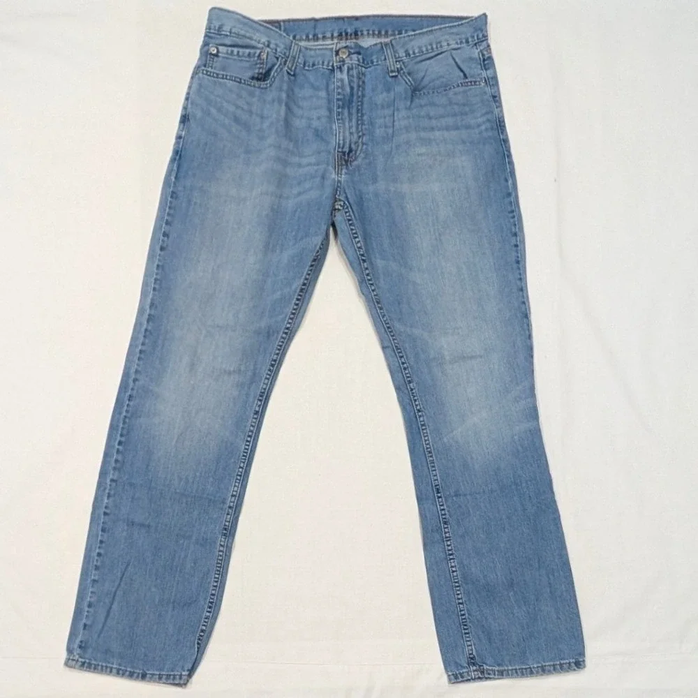 Levis levi 559