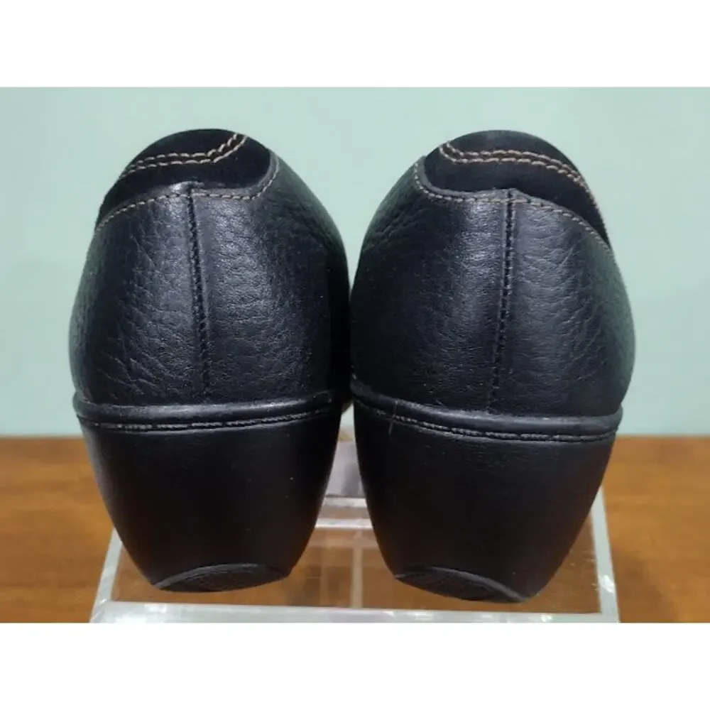Clarks very nice